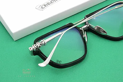 新年配鏡推薦CHROME HEARTS16